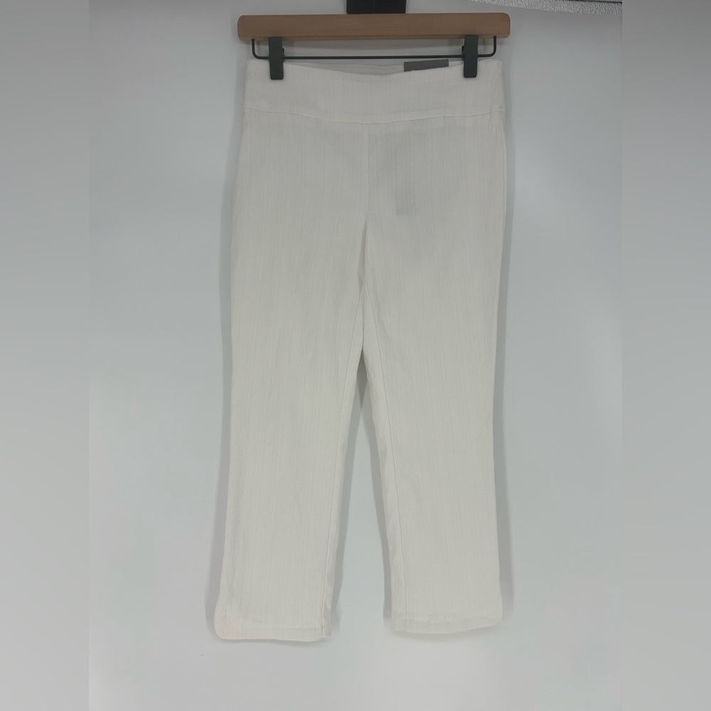 "NWT"‎ Van Heusen Super Stretch Pull On White Capris- Women's Size 0